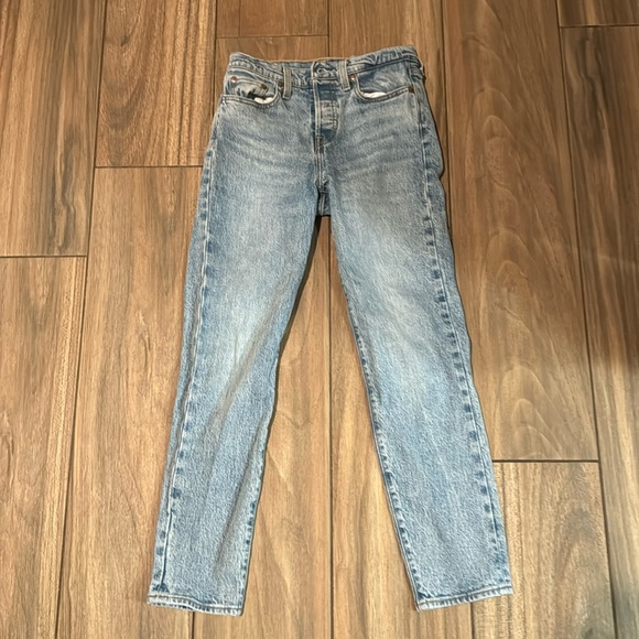 Levi's Denim - Levi’s “Wedgie” jeans size 25 excellent condition!